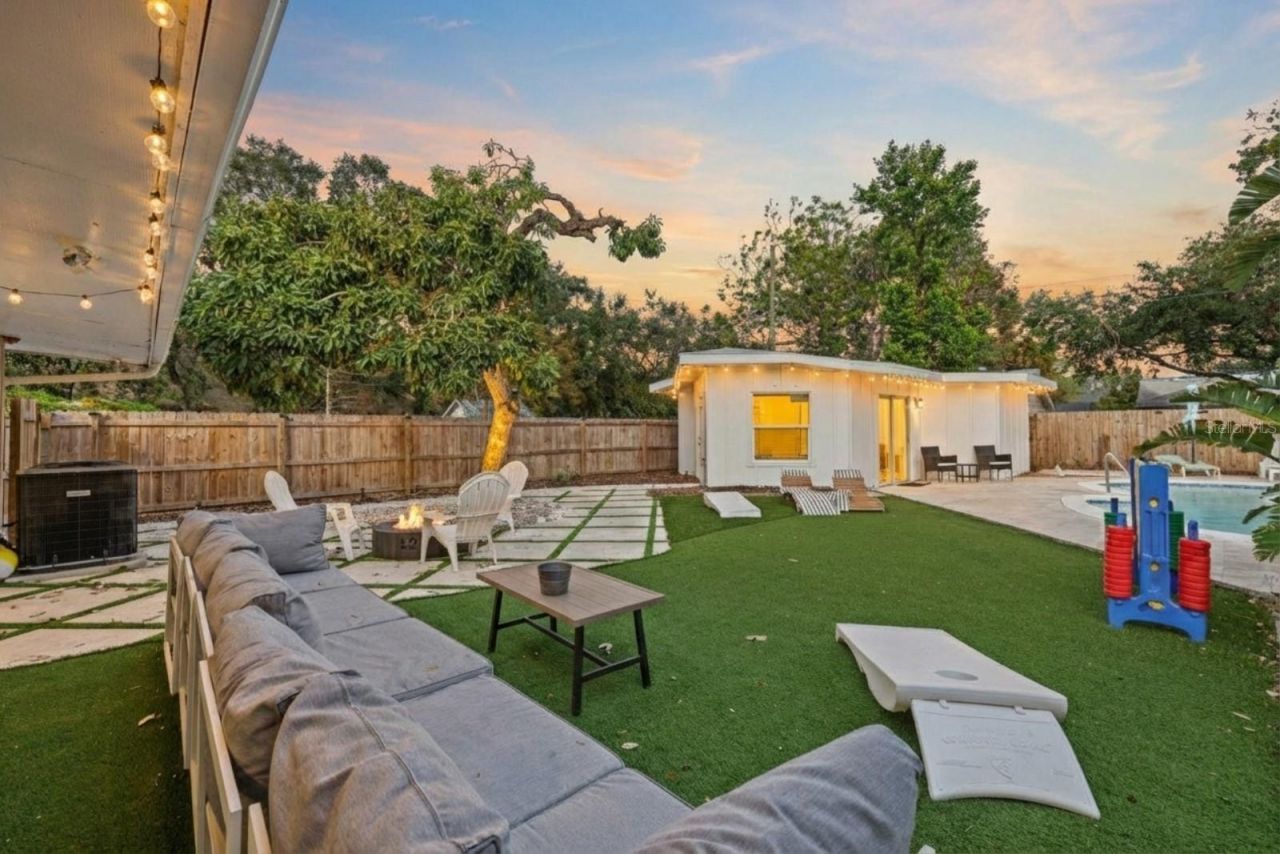 2069 Bougainvillea Street, Sarasota, FL 34239 Photo