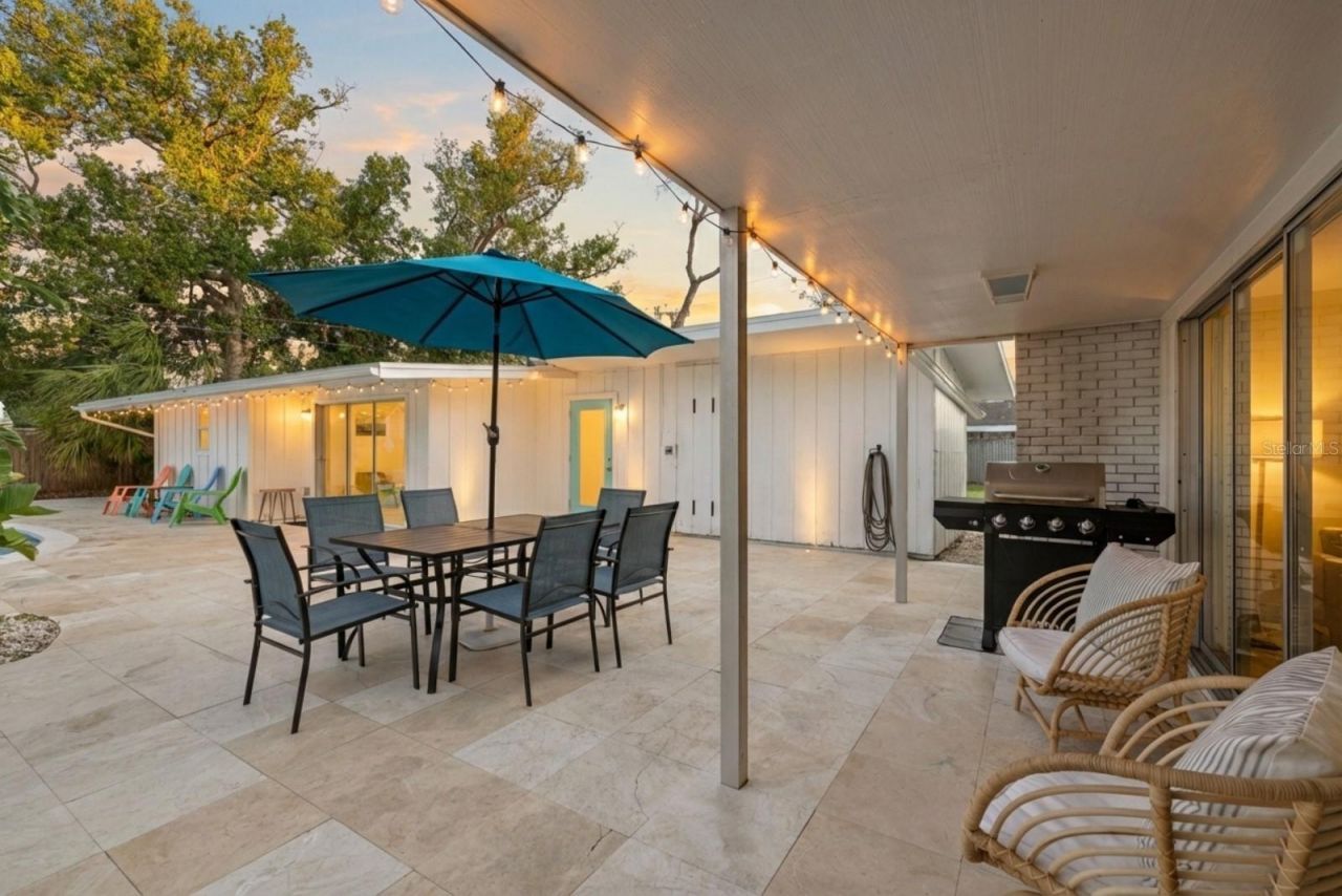 2069 Bougainvillea Street, Sarasota, FL 34239 Photo