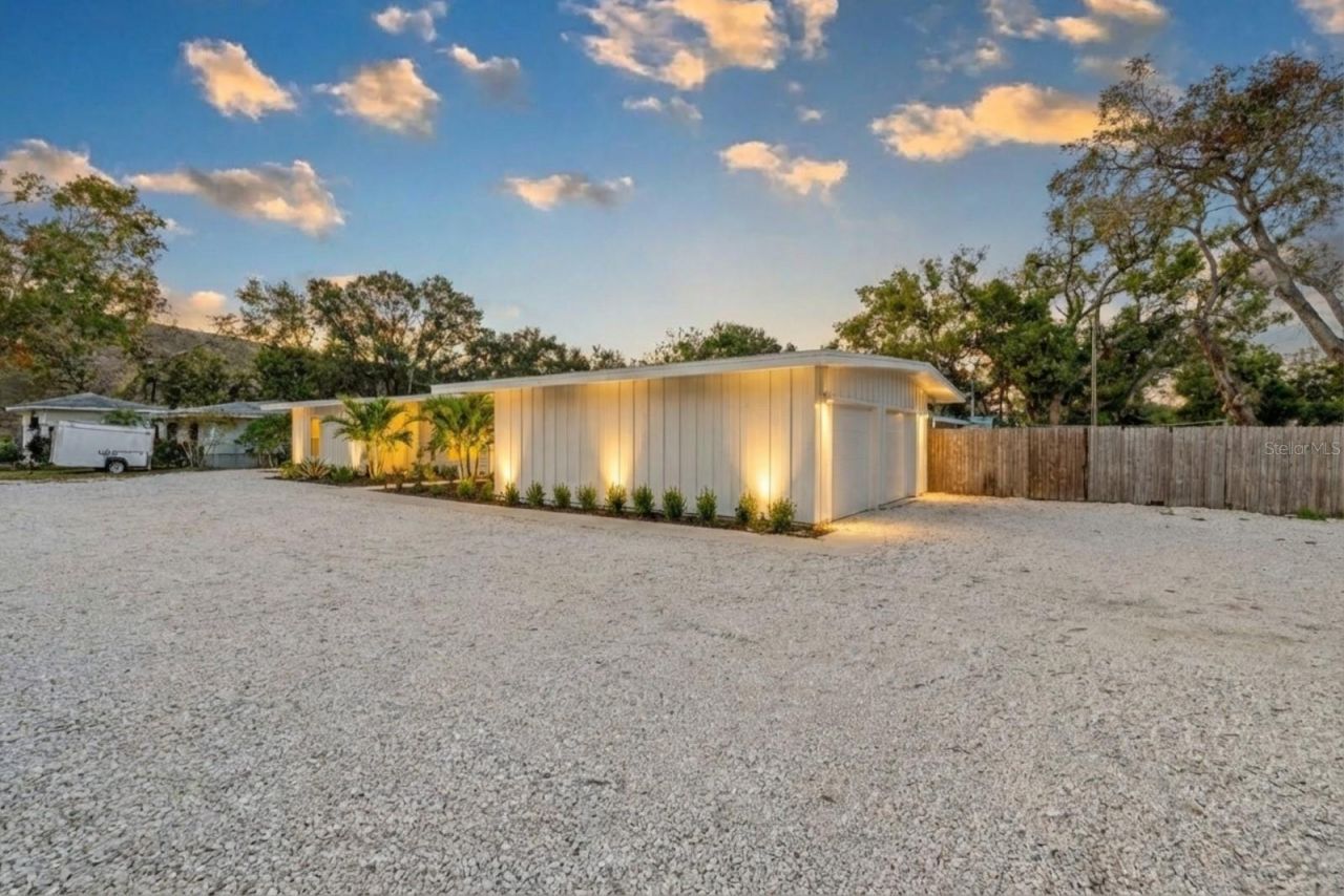2069 Bougainvillea Street, Sarasota, FL 34239 Photo