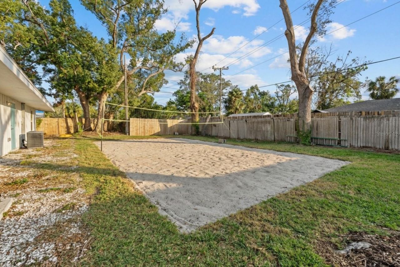 2069 Bougainvillea Street, Sarasota, FL 34239 Photo
