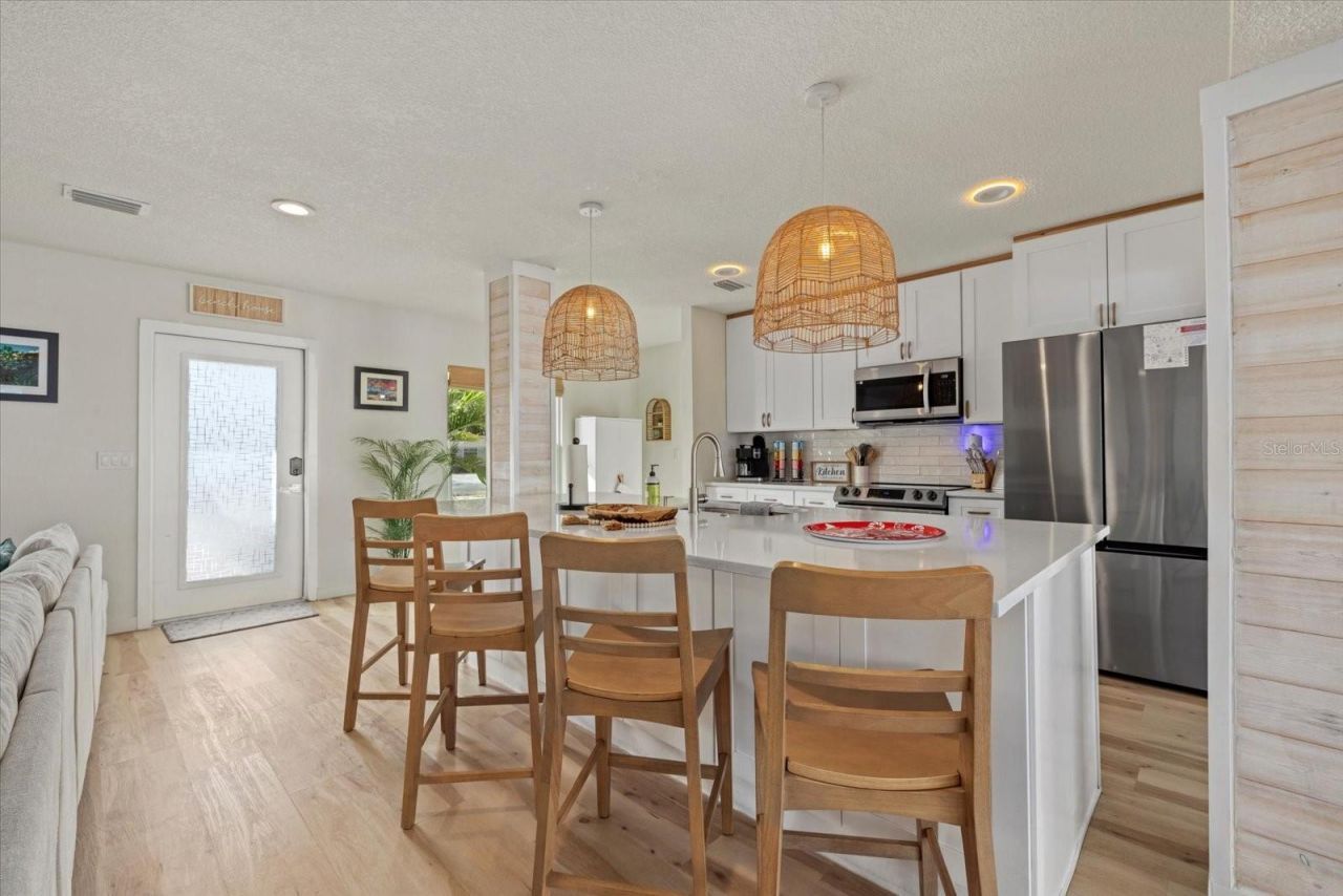 2069 Bougainvillea Street, Sarasota, FL 34239 Photo