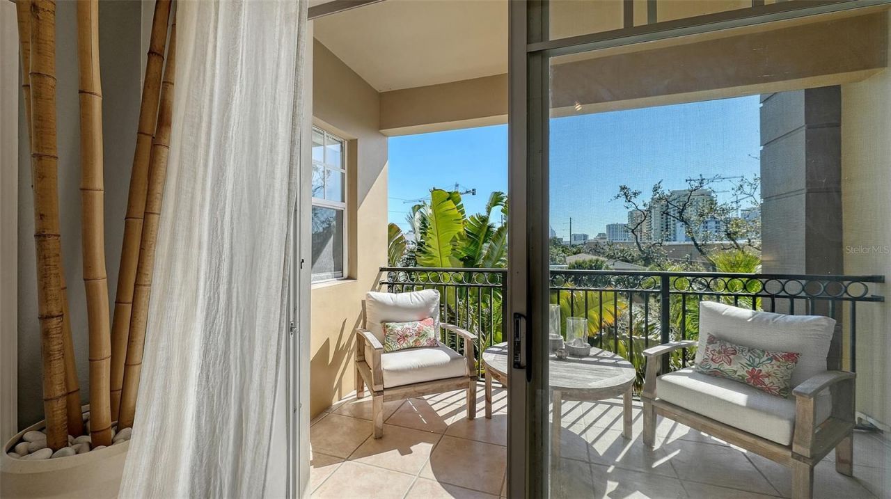 1268 11th Street, Unit 2403, Sarasota, FL 34236 Photo