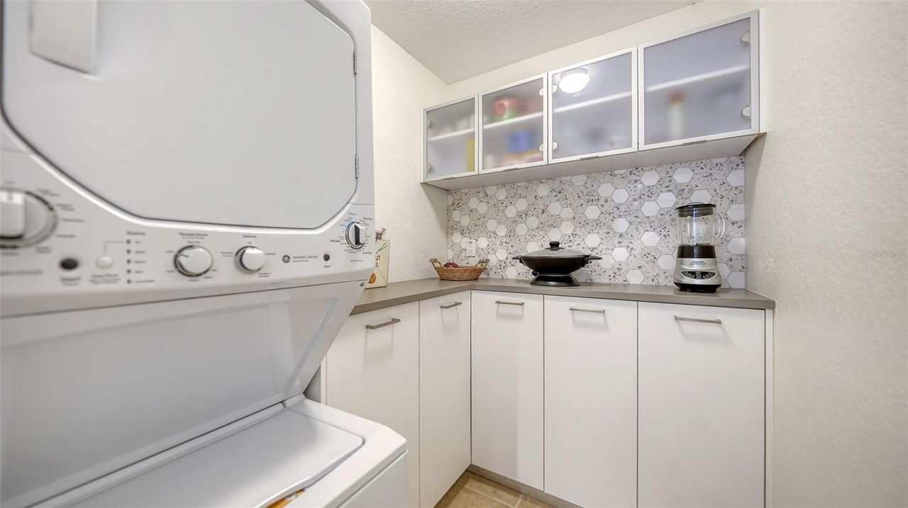 1268 11th Street, Unit 2403, Sarasota, FL 34236 Photo