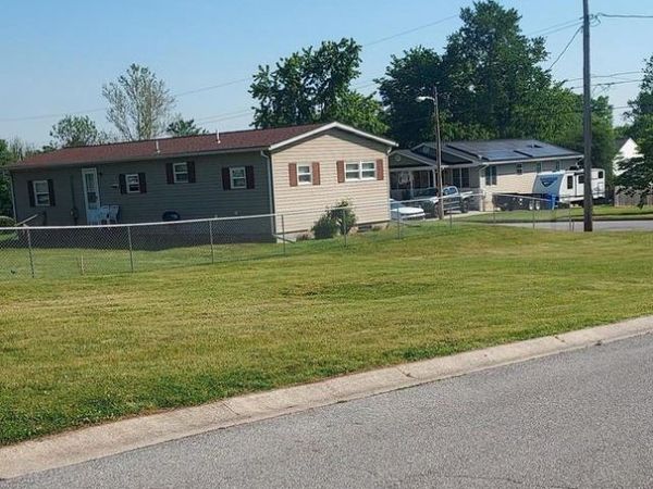 125 COMMERCE STREET, TANEYTOWN, MD 21787