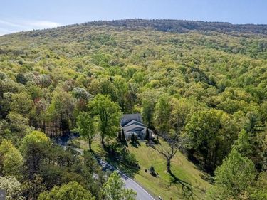 2114 E LEE HIGHWAY, NEW MARKET, VA 22844