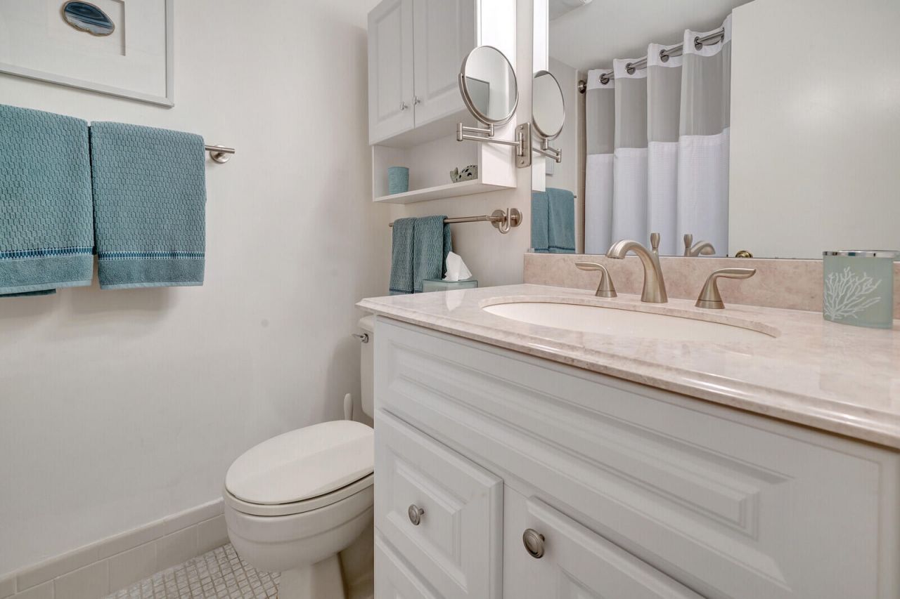 7547 S Oriole Boulevard, Unit 202, Delray Beach, FL 33446 Photo