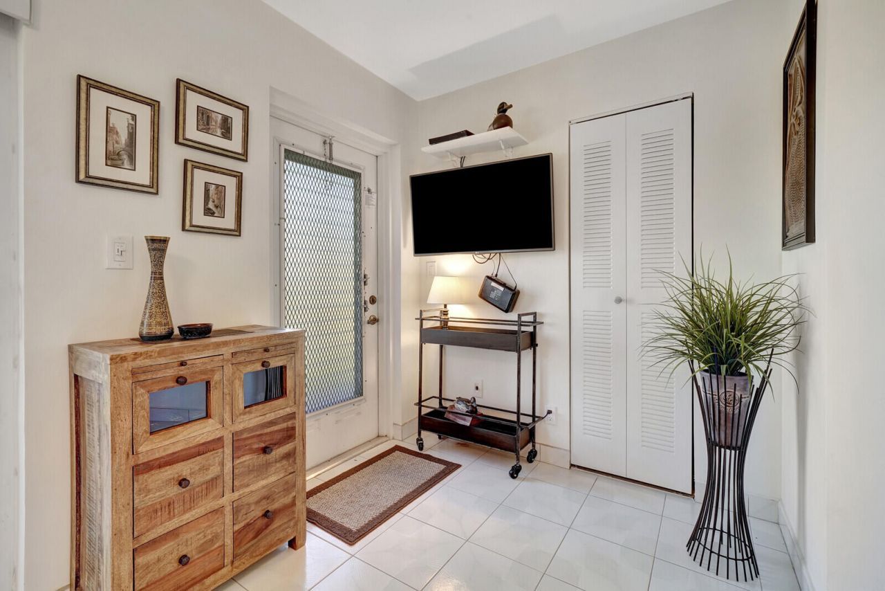 7547 S Oriole Boulevard, Unit 202, Delray Beach, FL 33446 Photo