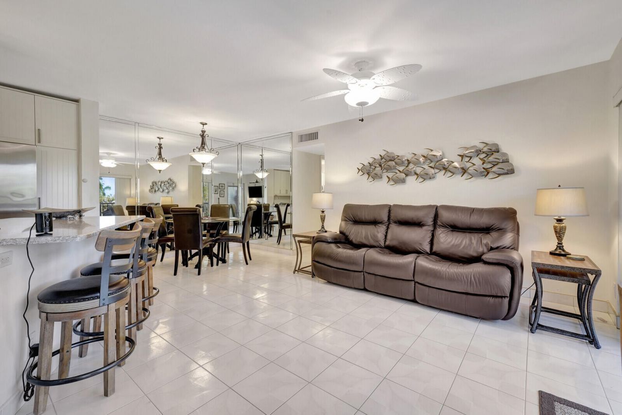 7547 S Oriole Boulevard, Unit 202, Delray Beach, FL 33446 Photo