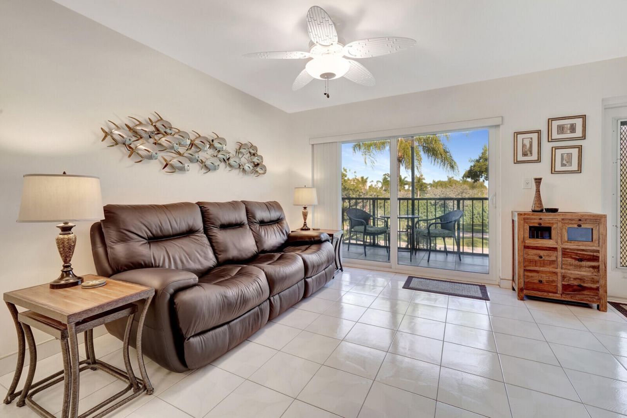 7547 S Oriole Boulevard, Unit 202, Delray Beach, FL 33446 Photo