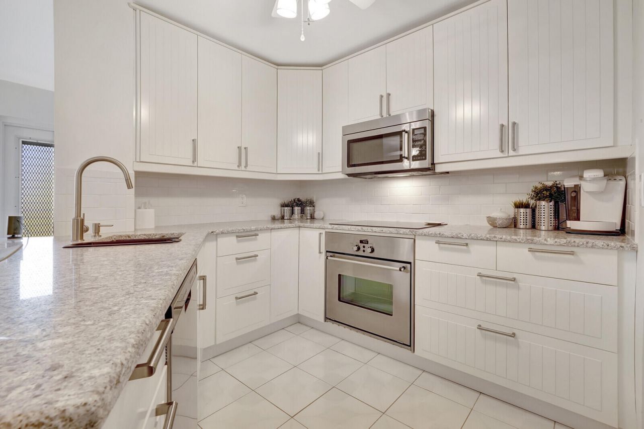 7547 S Oriole Boulevard, Unit 202, Delray Beach, FL 33446 Photo