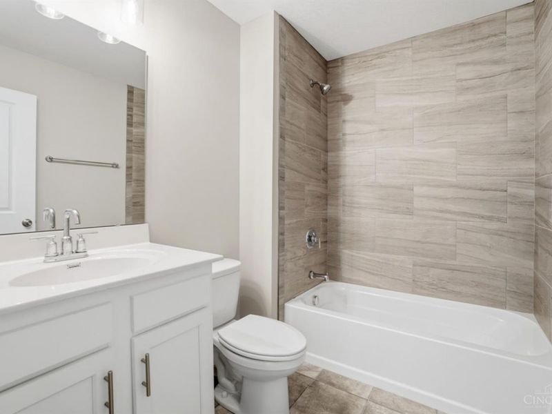 450 Hamilton View Drive, Hamilton, OH 45013 Photo 46