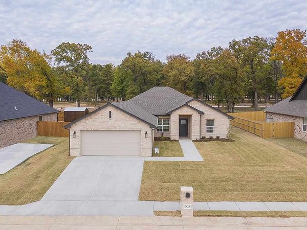 605 E Kinder Wells Boulevard, Perkins, OK 00000