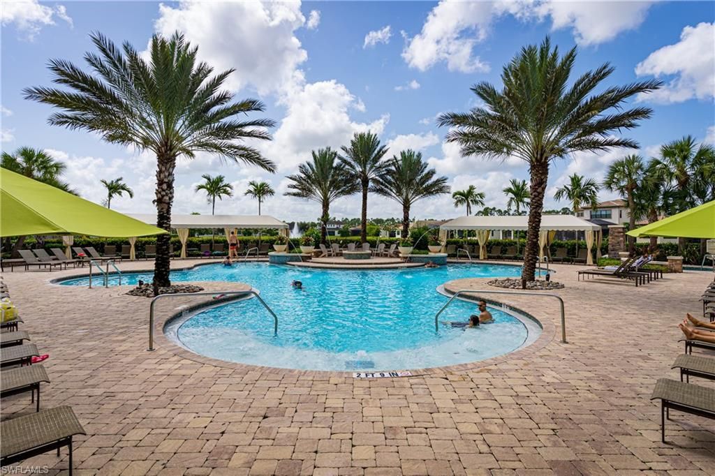 9163 Woodhurst Dr, Naples, FL 34120 Photo