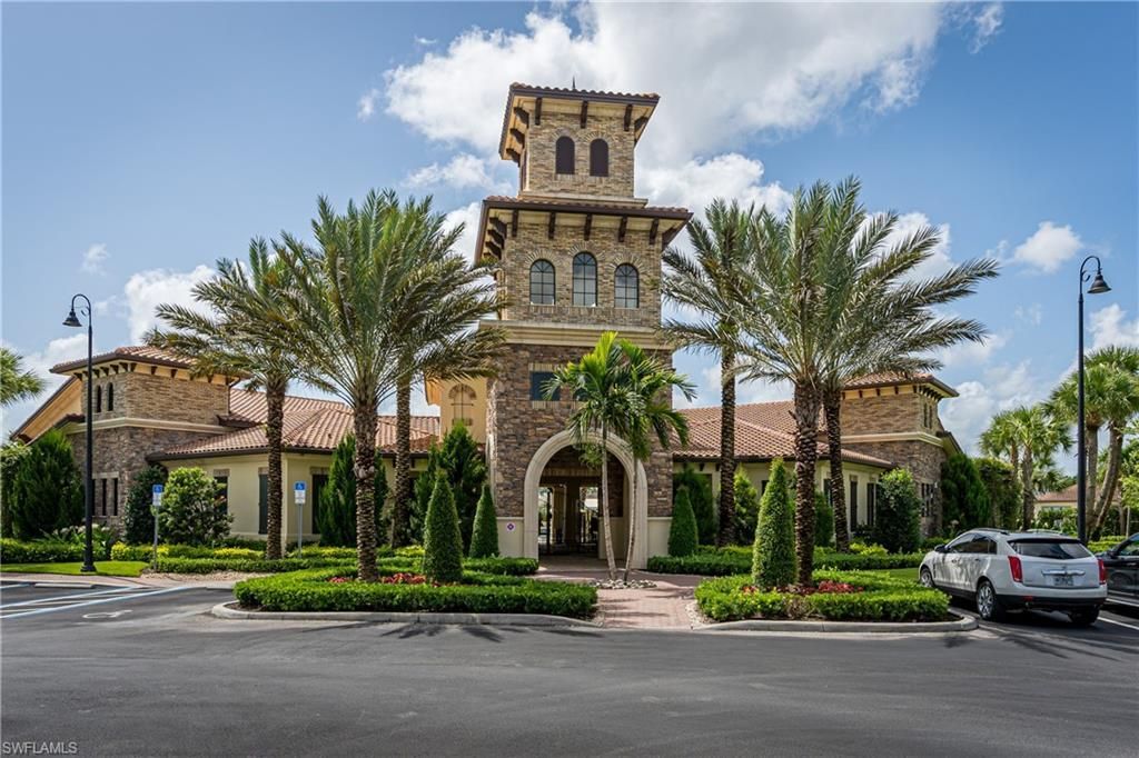 9163 Woodhurst Dr, Naples, FL 34120 Photo