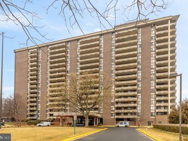 1800 OLD MEADOW ROAD, Unit 303, MCLEAN, VA 22102