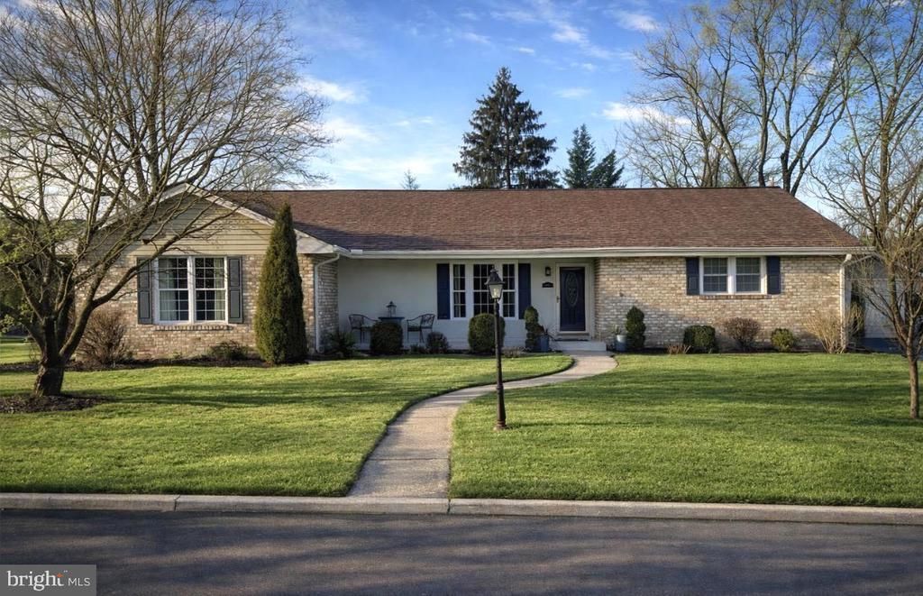 214 William Drive, Hershey, PA 17033 Main Photo