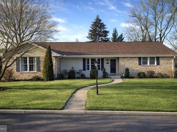 214 WILLIAM DRIVE, HERSHEY, PA 17033