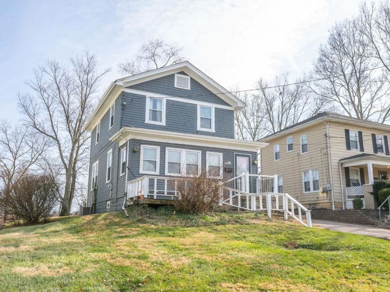 1118 Burns Avenue, Cincinnati, OH 45215 Photo 3