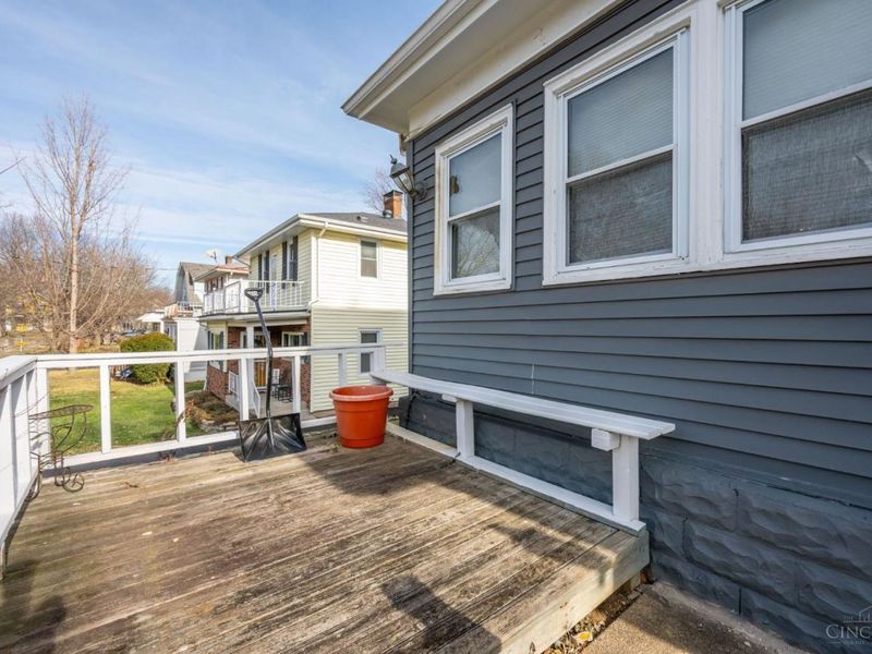 1118 Burns Avenue, Cincinnati, OH 45215 Photo 6
