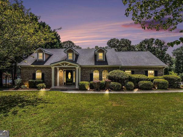 96 Pointe View Court, Jackson, GA 30233