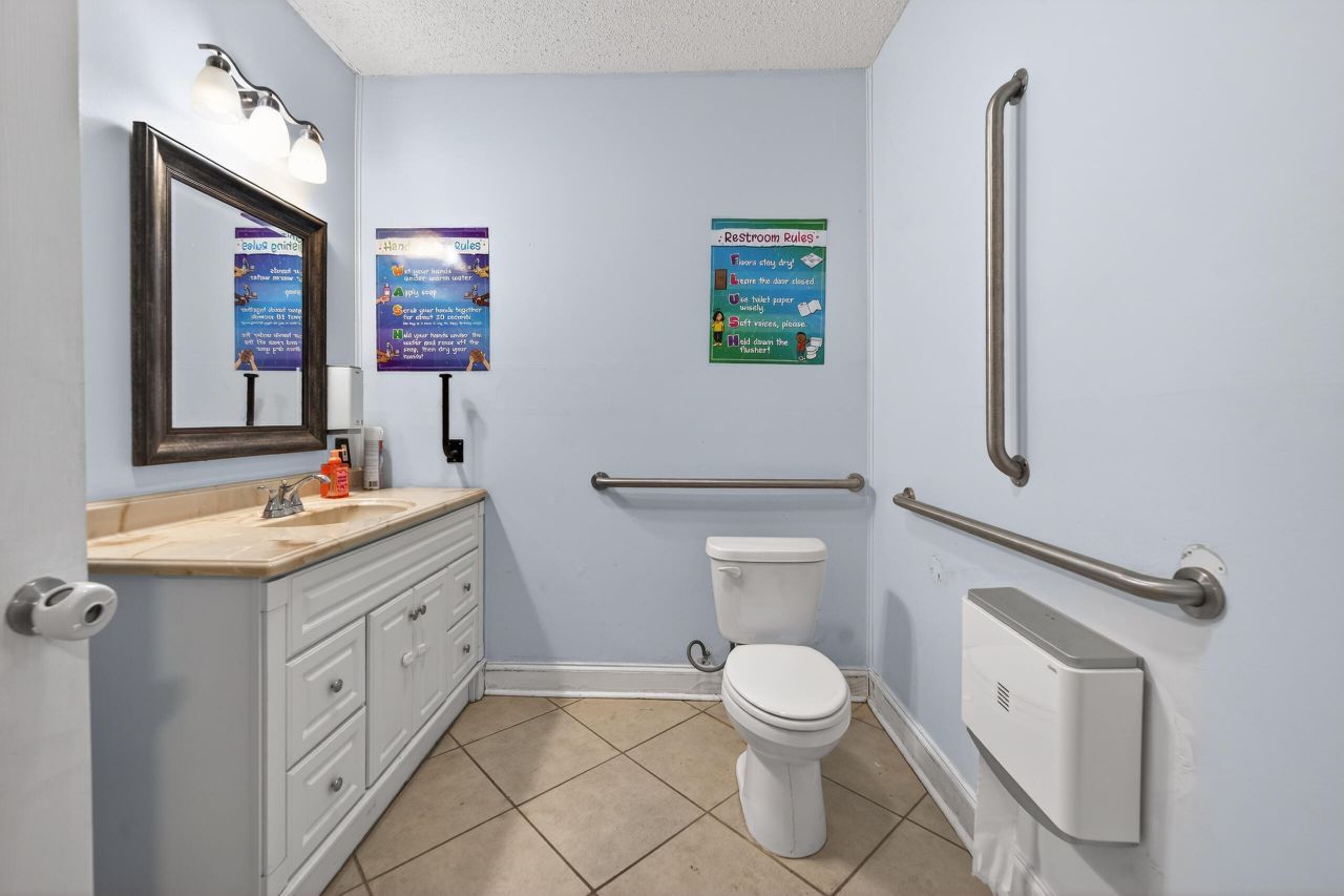 209 Metts Street Photo 19