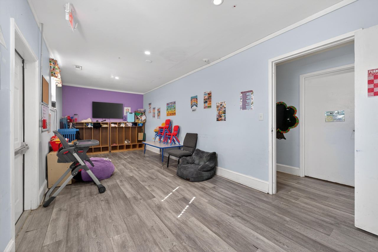 209 Metts Street Photo 20