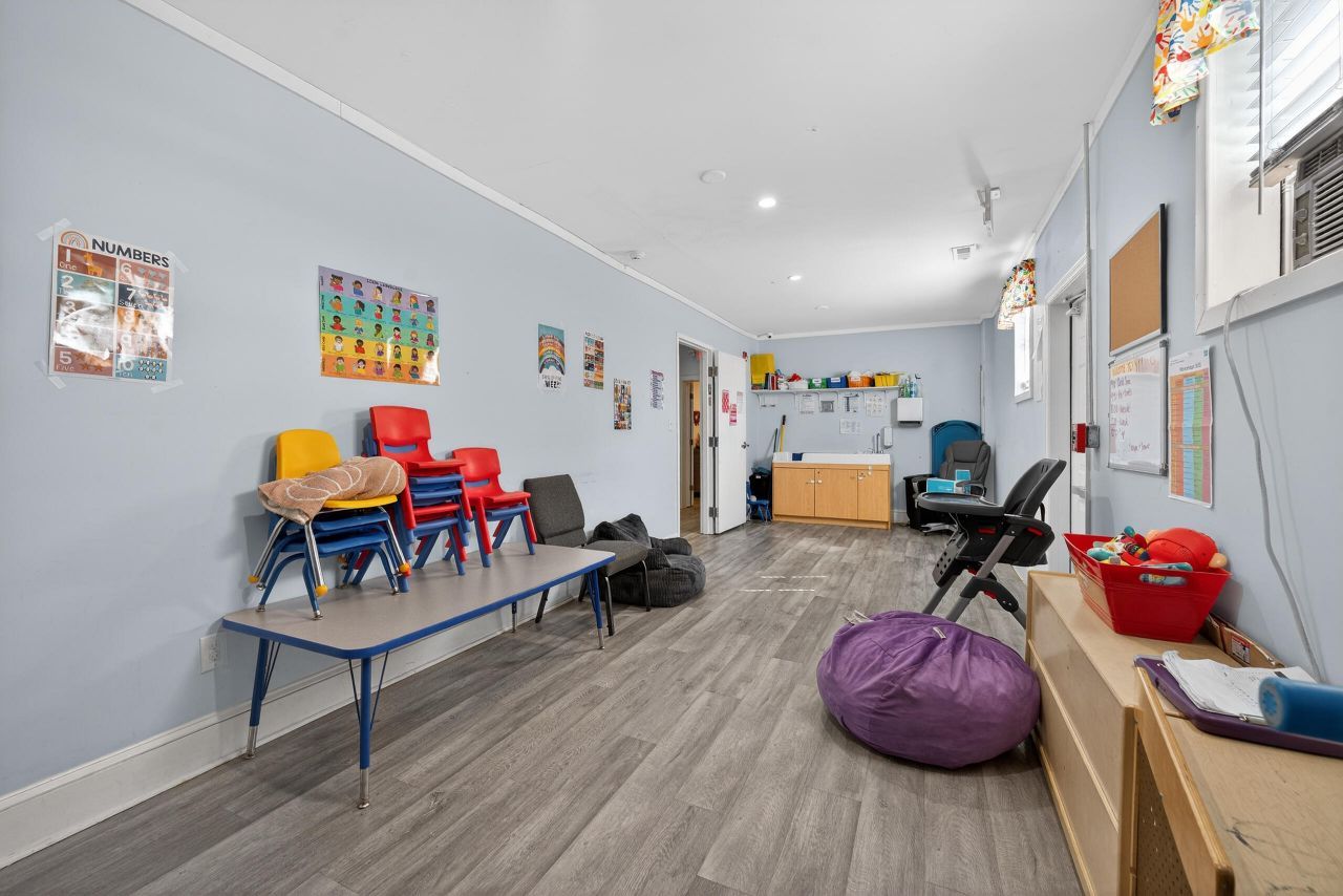 209 Metts Street Photo 21