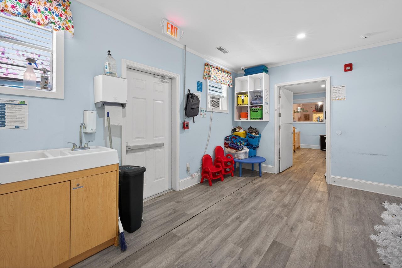 209 Metts Street Photo 30