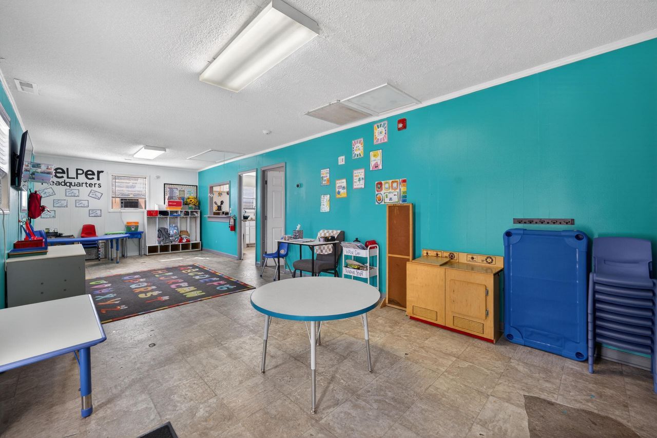 209 Metts Street Photo 34