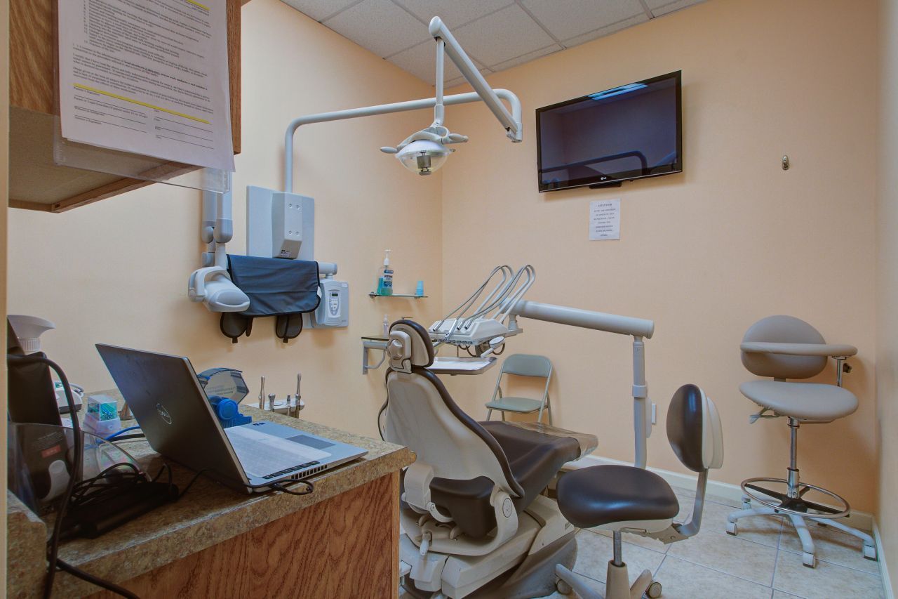 100 Omalley Drive  Photo 11