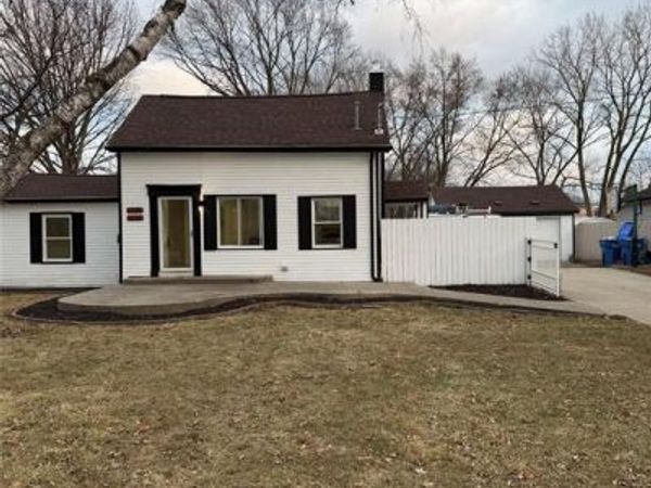 27284 Bunert Road, Warren, MI 48088