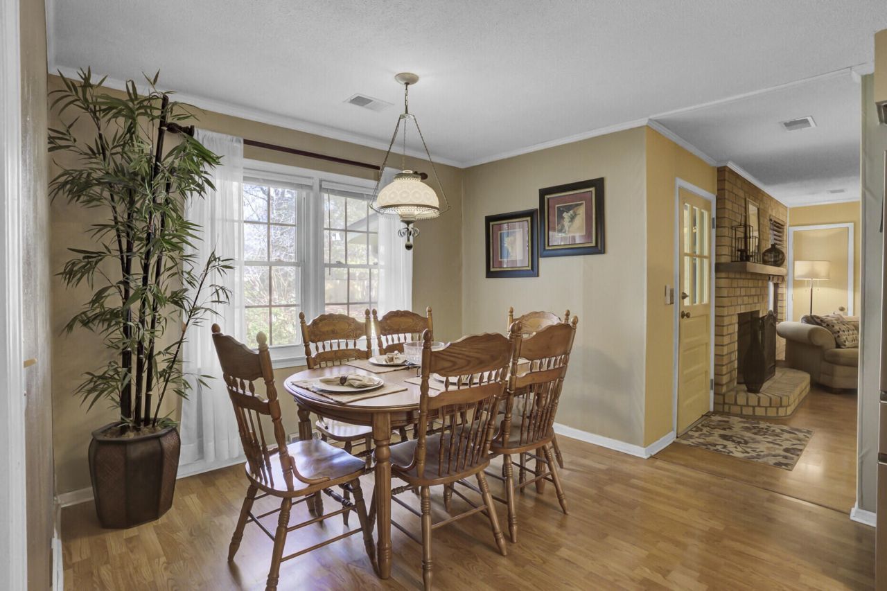 108 Ayers Circle Photo 13