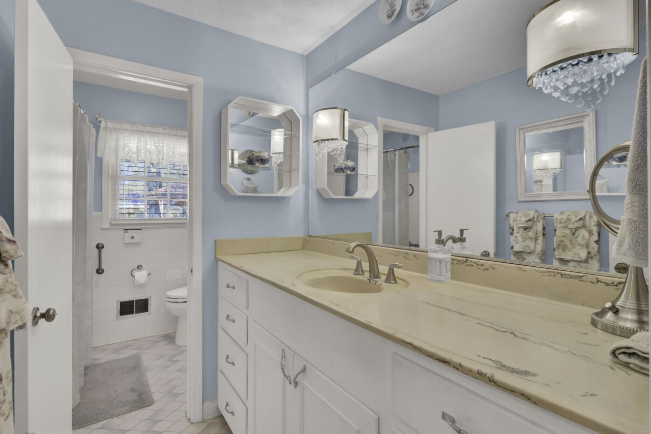 108 Ayers Circle Photo 25