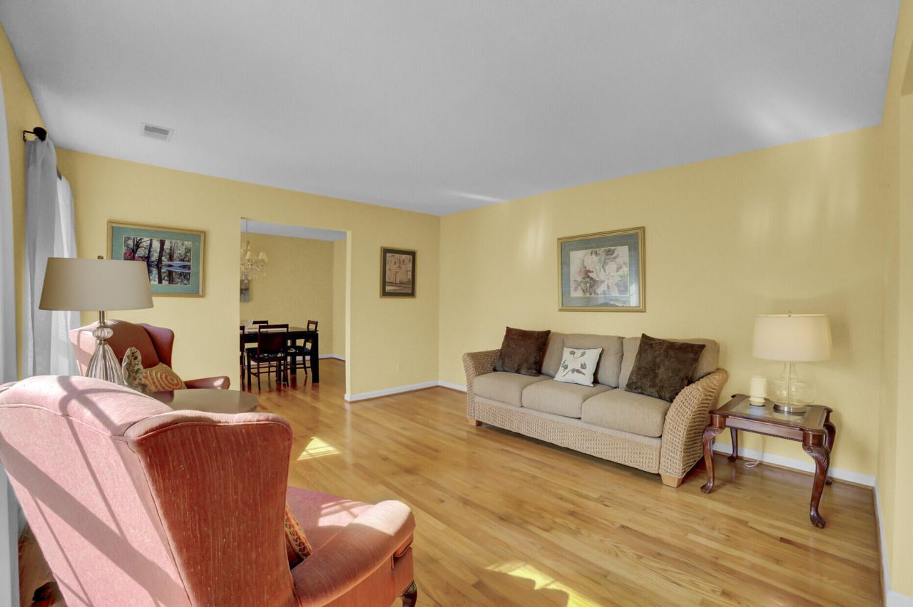 108 Ayers Circle Photo 6