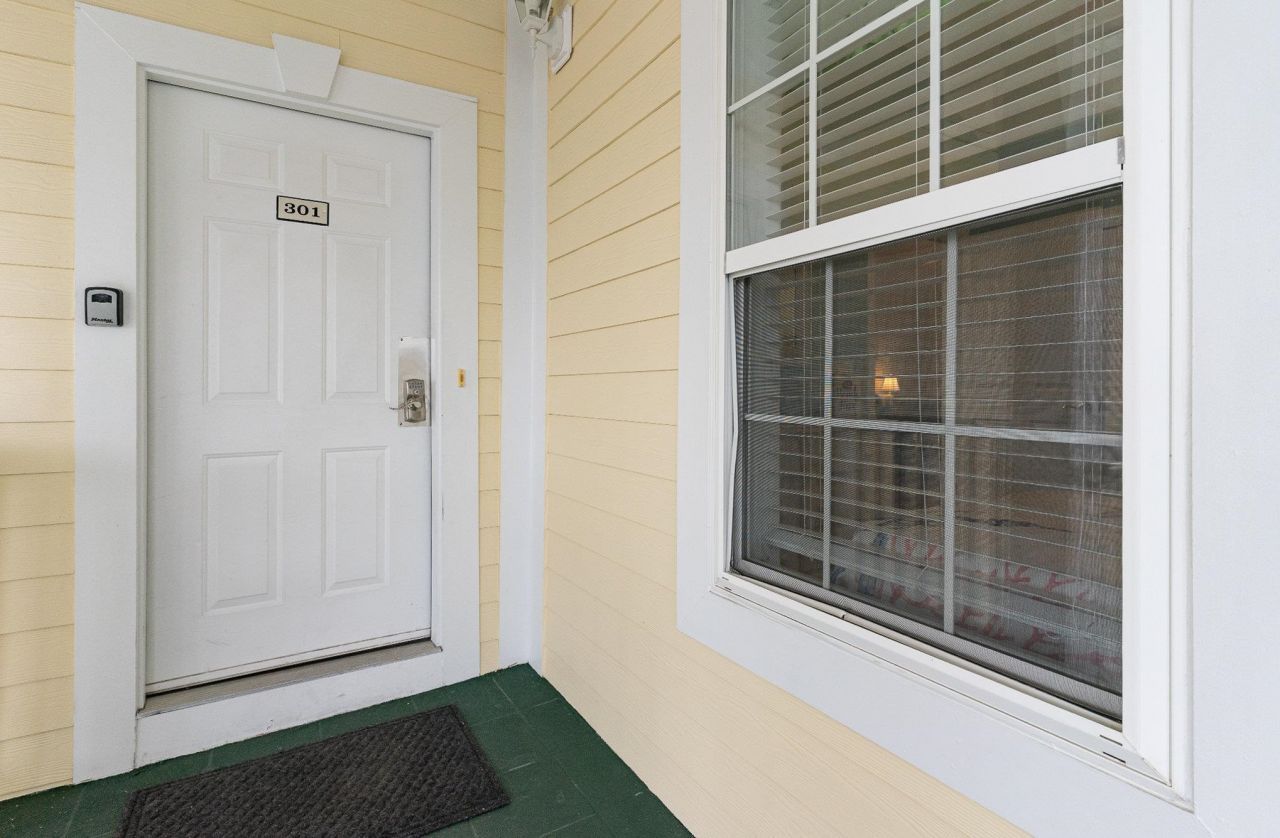 4872 Dahila Ct. Photo 4