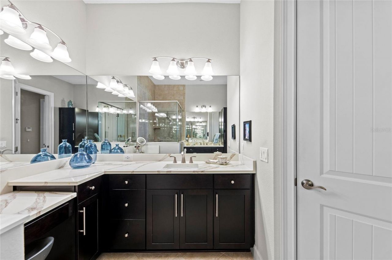 226 Sapphire Lake Drive, Unit 101, Bradenton, FL 34209 Photo