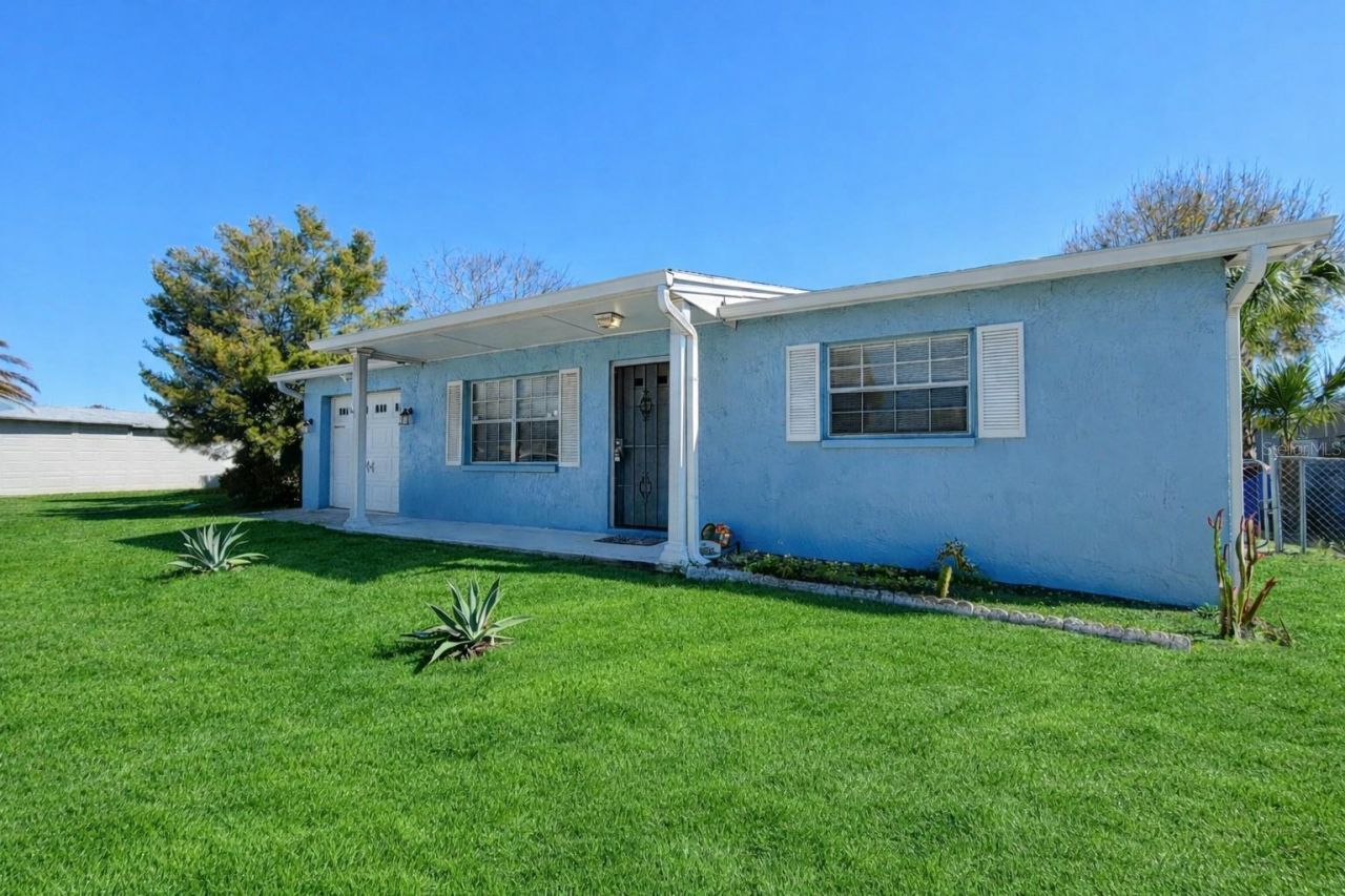 9840 Crofton Lane, Port Richey, FL 34668 Main Photo