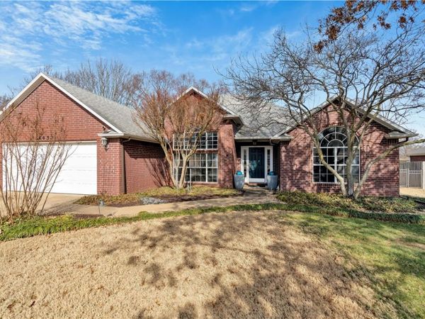 4450 W Sandingham Street , Fayetteville, AR 72704
