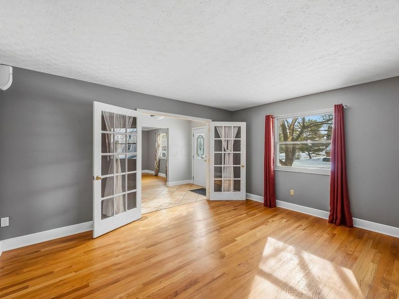 1566 Lorraine Avenue, Columbus, OH 43235 Photo 12