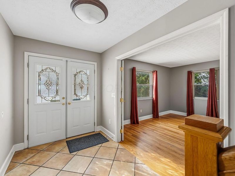 1566 Lorraine Avenue, Columbus, OH 43235 Photo 9