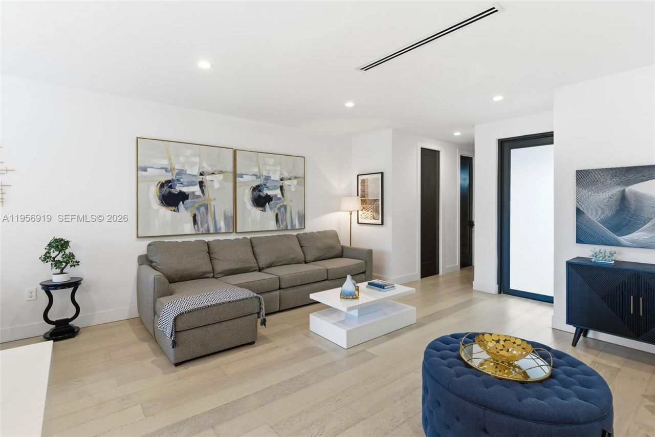 255 NW 39th St, Miami, FL 33127 Photo