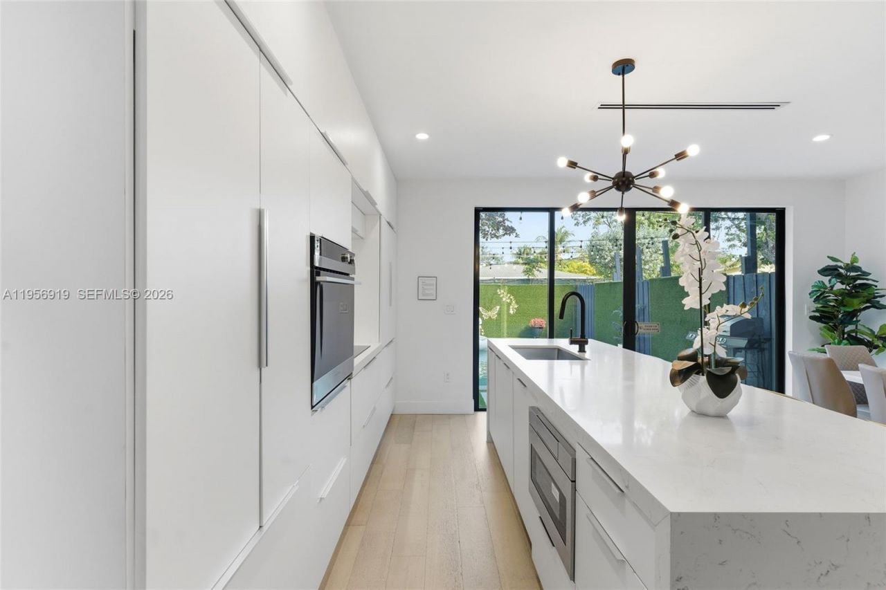 255 NW 39th St, Miami, FL 33127 Photo