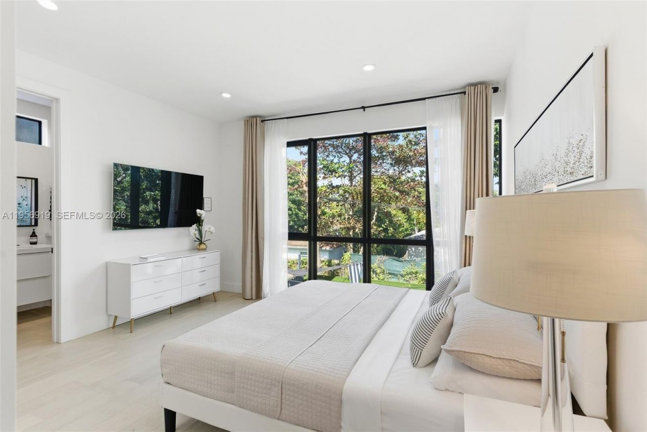 255 NW 39th St, Miami, FL 33127 Photo