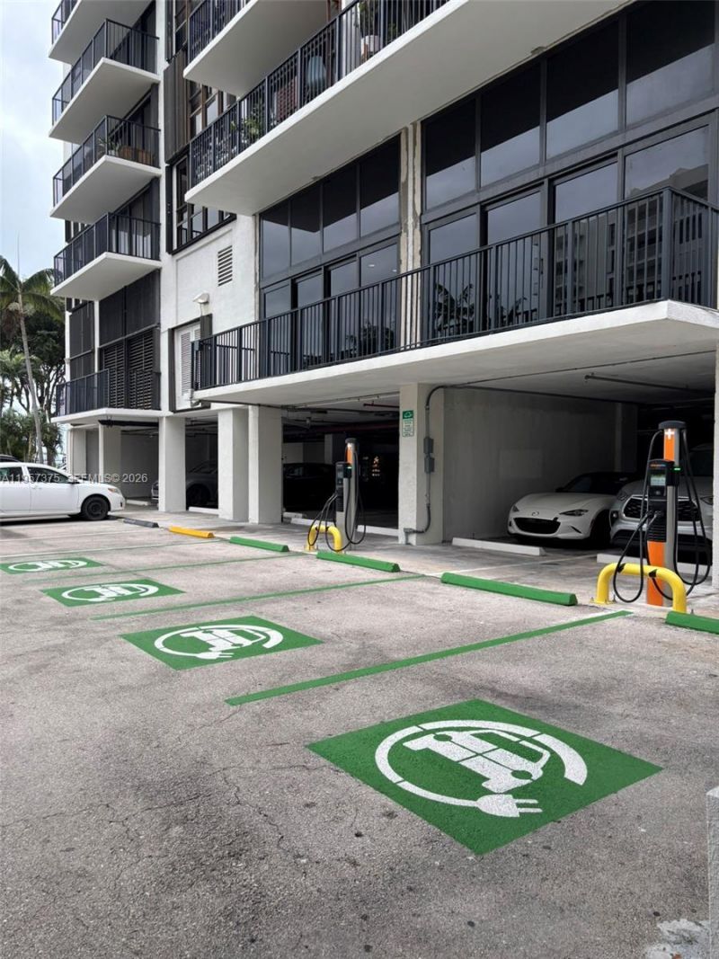 Please Call For Address, Unit 1609, Miami, FL 33131 Photo