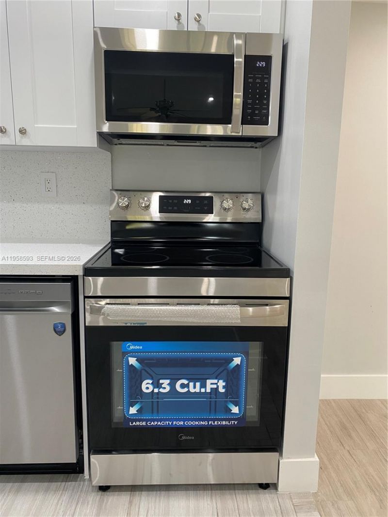7175 NW 179th St, Unit 302, Hialeah, FL 33015 Photo