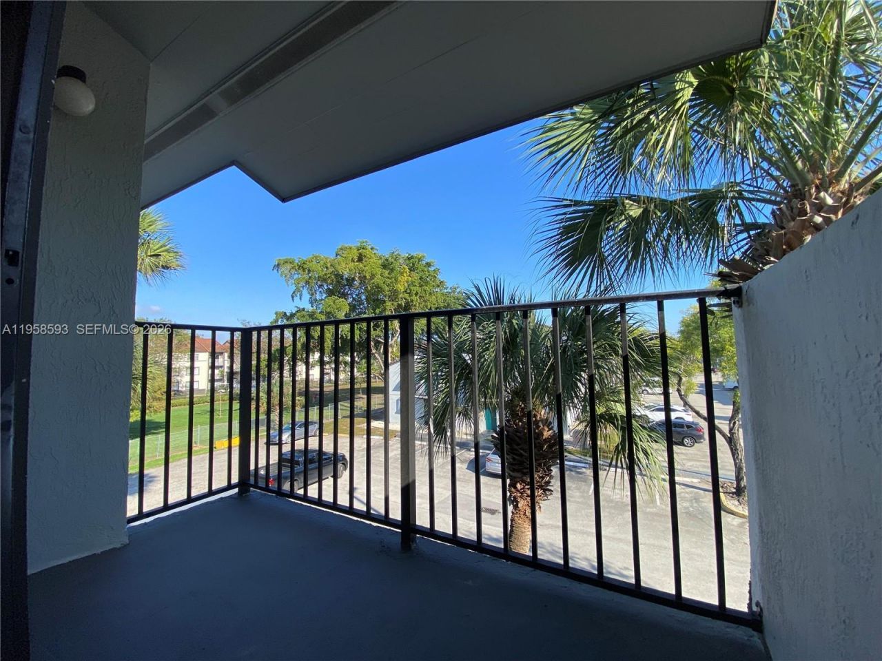 7175 NW 179th St, Unit 302, Hialeah, FL 33015 Photo