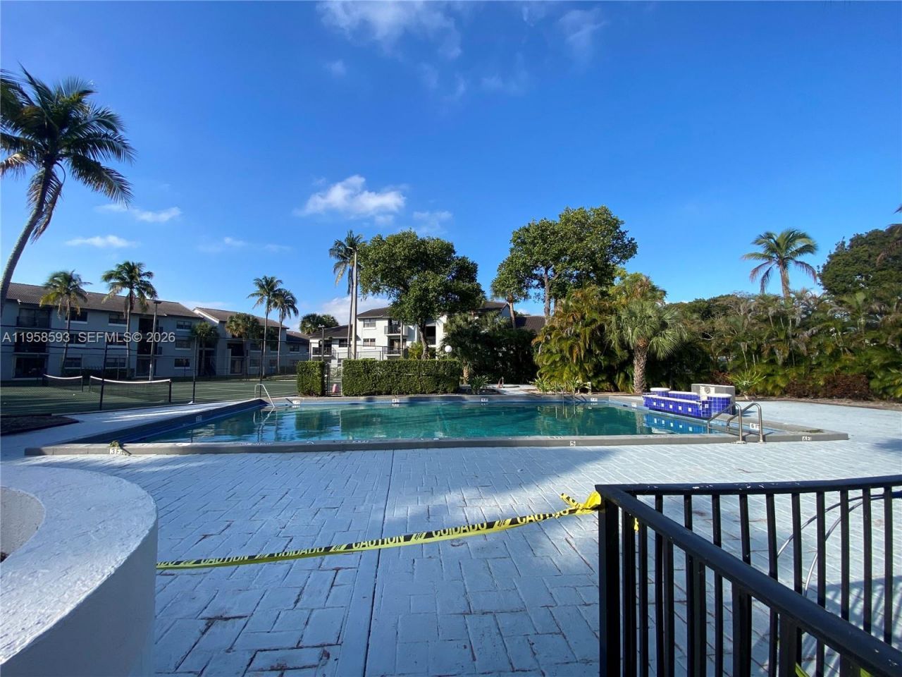 7175 NW 179th St, Unit 302, Hialeah, FL 33015 Photo