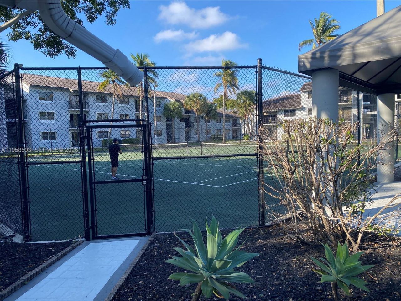 7175 NW 179th St, Unit 302, Hialeah, FL 33015 Photo