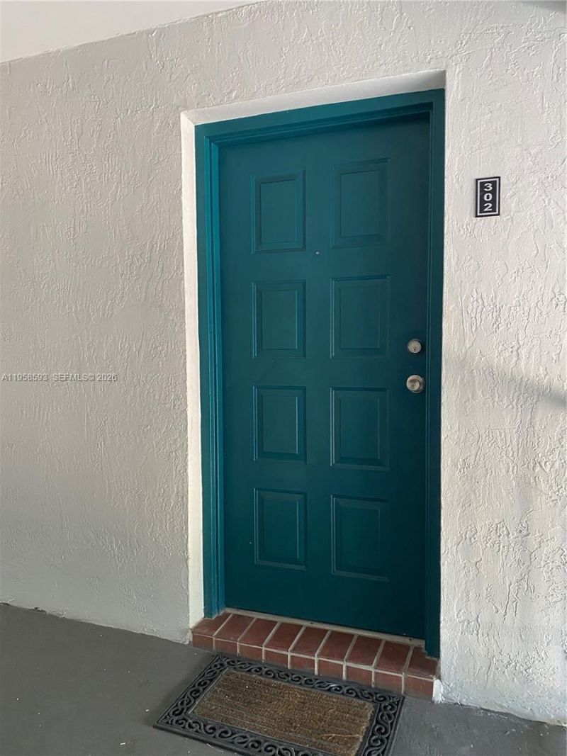 7175 NW 179th St, Unit 302, Hialeah, FL 33015 Photo