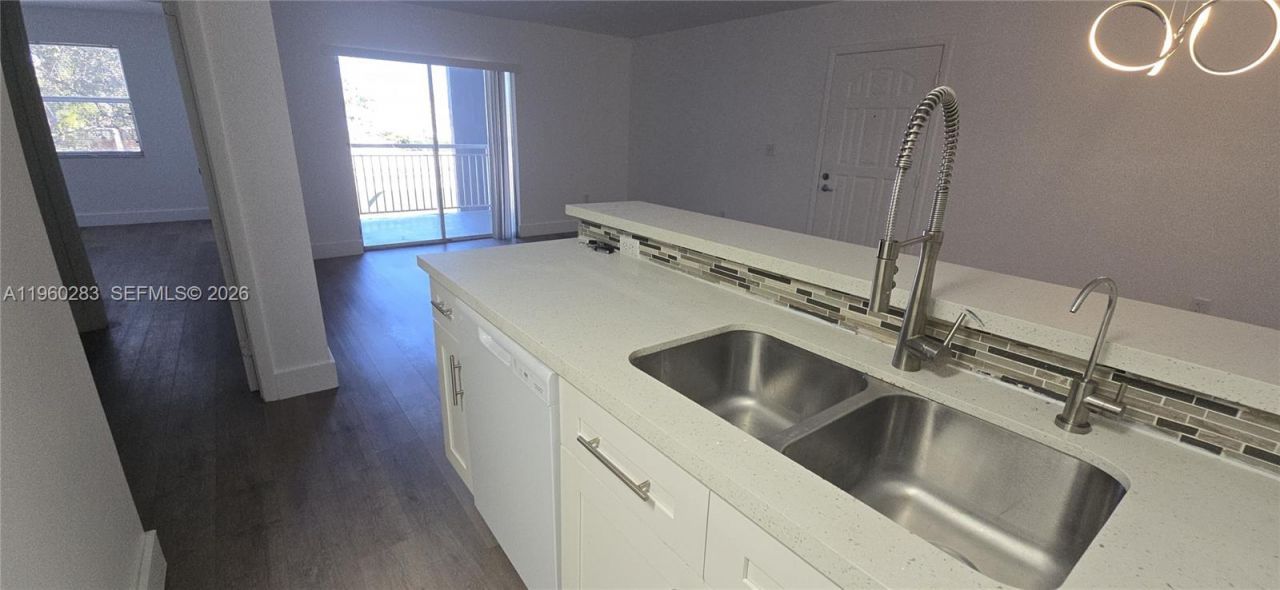 8540 SW 212th St, Unit 207, Cutler Bay, FL 33189 Photo